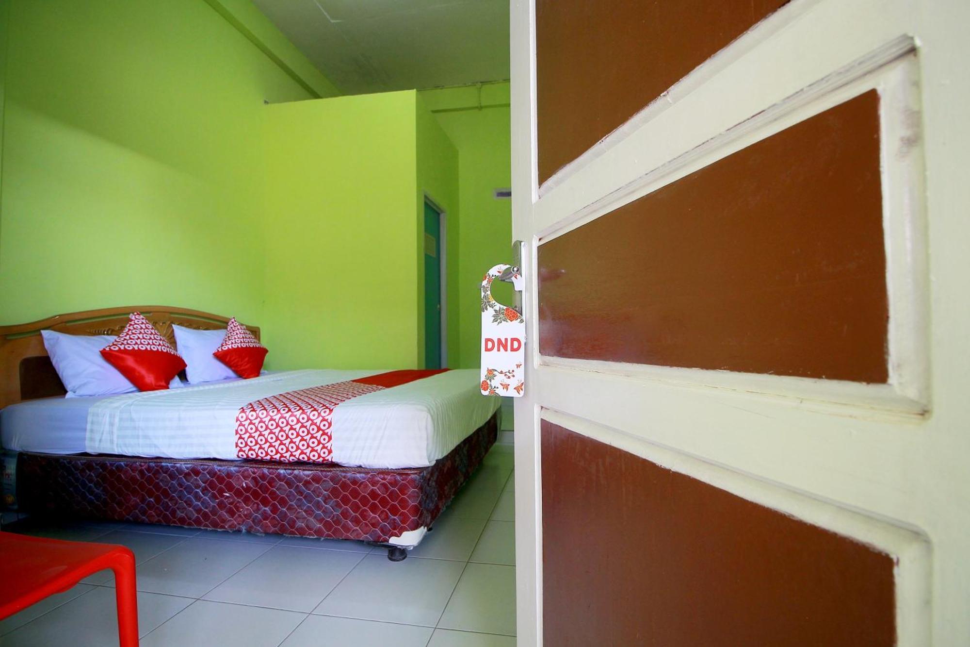 Oyo 2585 Sherren Guest House Lubuklinggau Zewnętrze zdjęcie