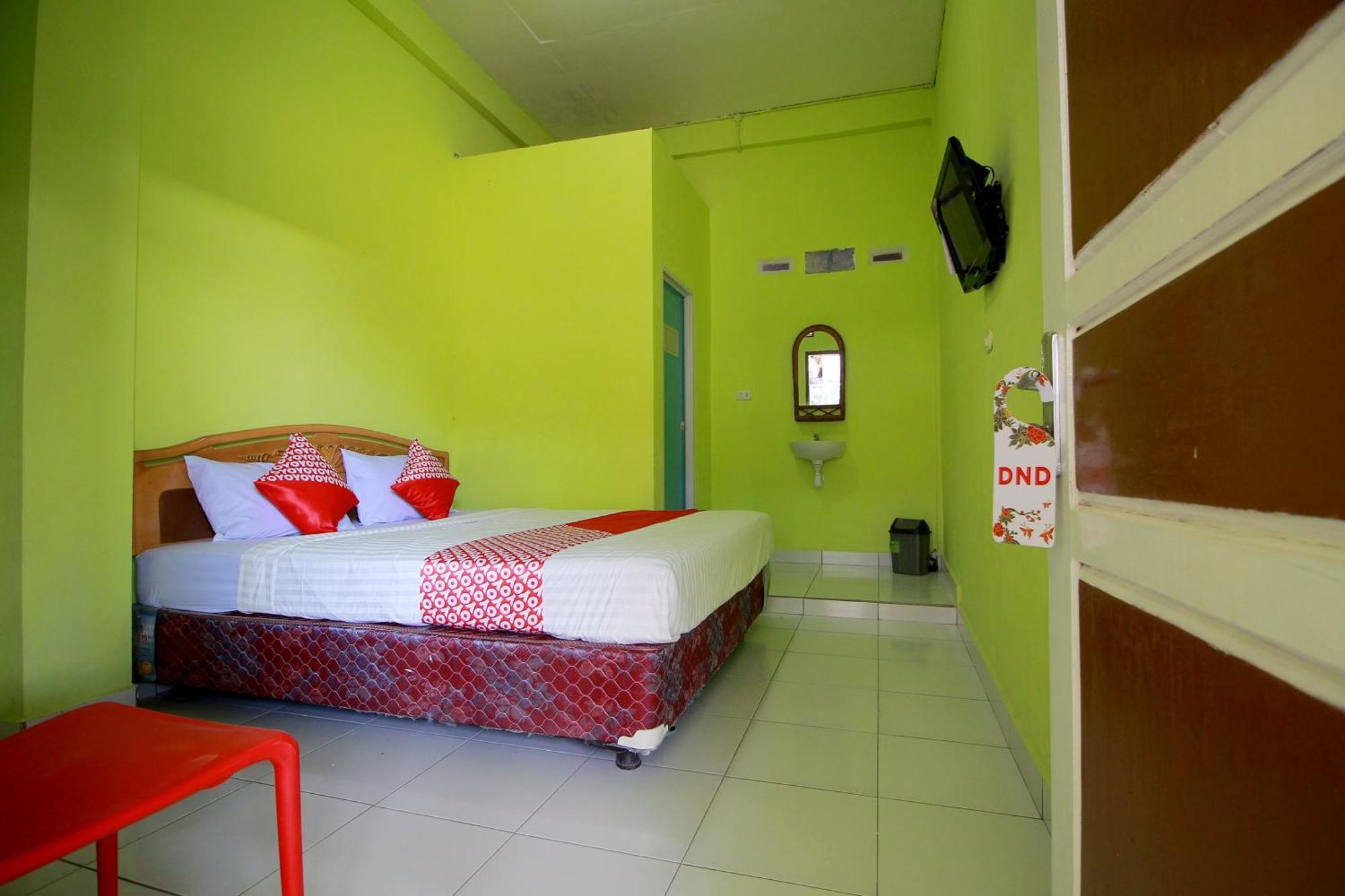 Oyo 2585 Sherren Guest House Lubuklinggau Zewnętrze zdjęcie